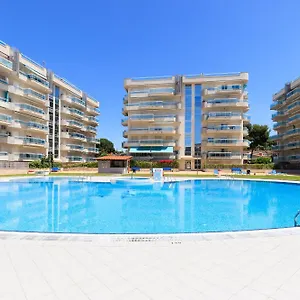 Uhc Larimar Family Complex Apartment Salou